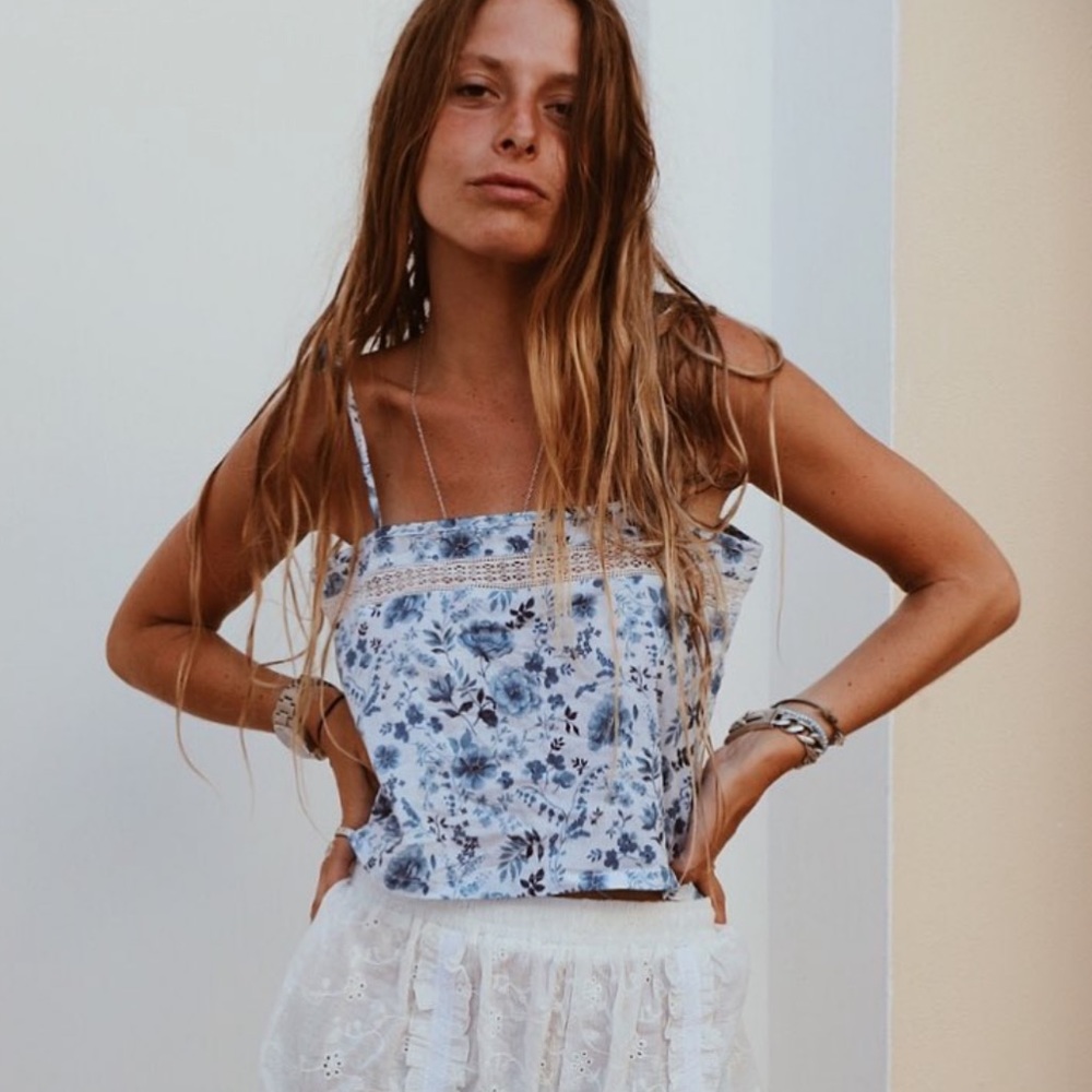 Maurie + Eve Maria Top in floral - Picture 3 of 8